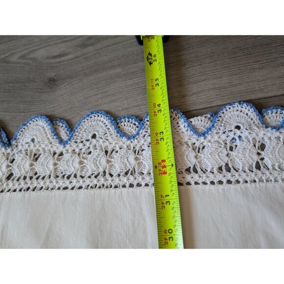 Vintage Cannon Percale Pillowcases With Crochet Lace Trim White & Blue - Picture 7 of 7